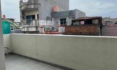 Dijual Rumah Baru 3 Lantai Row Jalan 2 Mobil di Jelambar