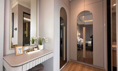 Hunian Eksklusif American Classic 3 Lantai Rooftop Dekat Tol Cijago Cibubur, Bekasi