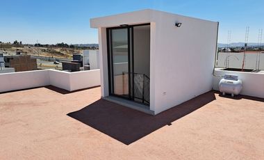 Preciosa casa de 3 recámaras en Punta del Sol Residencial cerca de CU y CU2