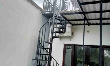 dijual rumah semi villa kawasan taman mumbul Nusa dua