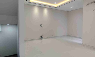 Rumah Baru 3Lantai Classic Modern, GRaha Family 4M-an