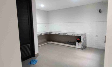 Rumah Baru 3Lantai Classic Modern, GRaha Family 4M-an