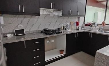 VENTA Casa Conjunto Seguro Tres Dormitorios San Juan de Calderón