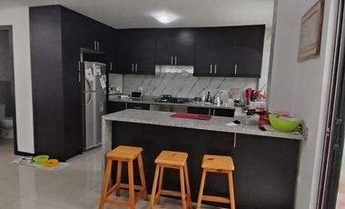 VENTA Casa Conjunto Seguro Tres Dormitorios San Juan de Calderón