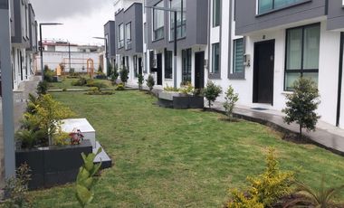 VENTA Casa Conjunto Seguro Tres Dormitorios San Juan de Calderón
