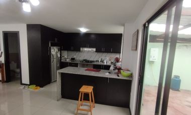 VENTA Casa Conjunto Seguro Tres Dormitorios San Juan de Calderón