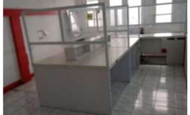 RUANG USAHA LUAS STRATEGIS LOKASI RAMAI SIAP PAKAI DI CIHAPIT BANDUNG