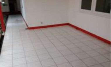 RUANG USAHA LUAS STRATEGIS LOKASI RAMAI SIAP PAKAI DI CIHAPIT BANDUNG