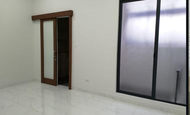 RUMAH IDAMAN 2 LANTAI MINIMALIS MODERN SIAP HUNI DI BATUNUNGGAL BANDUNG