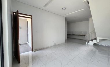 RUMAH KEREN 2 LANTAI MINIMALIS MODERN LINGKUNGAN NYAMAN SIAP HUNI DI BATUNUNGGAL BANDUNG