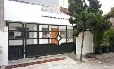 Lokasi strategis! Disewakan Rumah siap huni bersih terawat di tanjung duren dekat apartemen medit central park mall