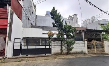 Lokasi strategis! Disewakan Rumah siap huni bersih terawat di tanjung duren dekat apartemen medit central park mall