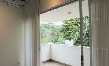 RUMAH KOKOH NYAMAN MINIMALIS MODERN SEMI FURNISHED  2 LANTAI SIAP HUNI DI AWILIGAR BANDUNG