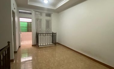Sewa Rumah Furnished Cluster Ahmad Yani Puri Tirta Kencana One Gate System | SW079