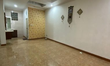 Sewa Rumah Furnished Cluster Ahmad Yani Puri Tirta Kencana One Gate System | SW079