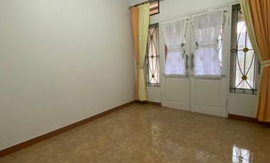 Sewa Rumah Furnished Cluster Ahmad Yani Puri Tirta Kencana One Gate System | SW079