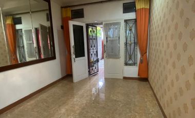 Sewa Rumah Furnished Cluster Ahmad Yani Puri Tirta Kencana One Gate System | SW079
