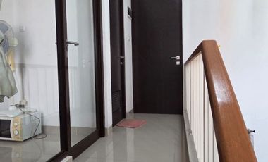 Rumah 2 Lantai Hoek di Metland Puri Bebas Banjir Dekat Akses Tol