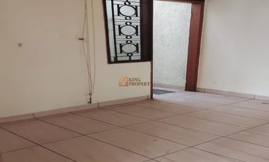 LOkasi strategis Shm! Hook Old but Gold! Nego sampai deal lokasi strategis Dijual rumah intercon kebon jeruk