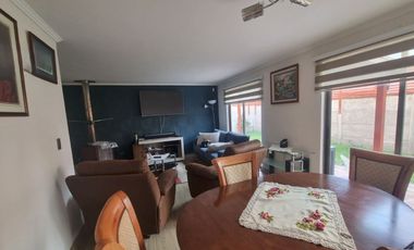 VENDE HERMOSA CASA EN BARRIO EL POLO DE MACHALI