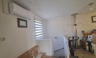 VENDE HERMOSA CASA EN BARRIO EL POLO DE MACHALI