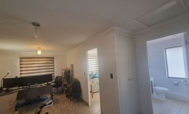 VENDE HERMOSA CASA EN BARRIO EL POLO DE MACHALI