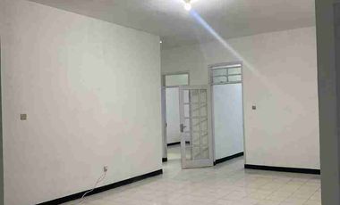 Cocok Jadi Kosan, Dijual Rumah Di Buah Batu Margacinta Kota Bandung