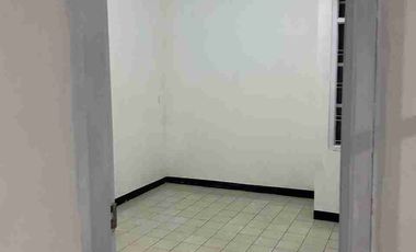 Cocok Jadi Kosan, Dijual Rumah Di Buah Batu Margacinta Kota Bandung