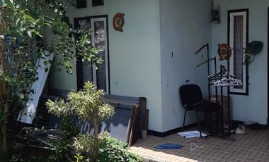Jual Rumah + Halaman Luas Banget Murah di Cipageran Cimahi