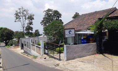 Jual Rumah + Halaman Luas Banget Murah di Cipageran Cimahi