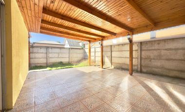 Se arrienda casa en Rauquén 3 piezas 2 baños, Curicó