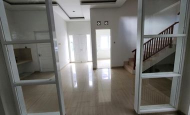 Rumah Cantik Lingkungan Nyaman Disewakan, di Denpasar Utara Area
