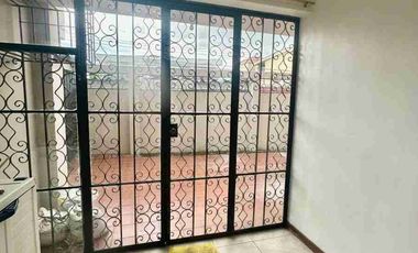 Urdesa departamento en alquiler planta baja con patio