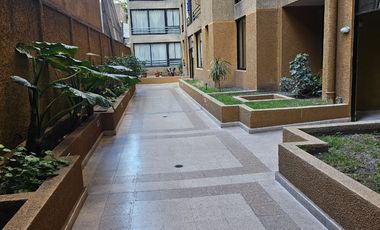 Impecable, excelente ubicación al Oriente, cerca de la Alameda Bdo. OHhiggins VALOR CONVERSABLE