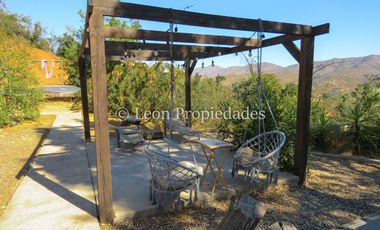 Leon Propiedades vende o arrienda con compromiso de compraventa parcela con casa en Fundo Monterrey, Curacaví.