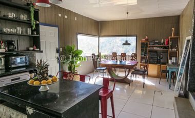 Leon Propiedades vende o arrienda con compromiso de compraventa parcela con casa en Fundo Monterrey, Curacaví.