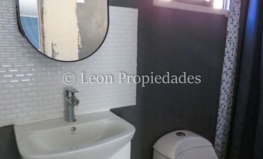 Leon Propiedades vende o arrienda con compromiso de compraventa parcela con casa en Fundo Monterrey, Curacaví.
