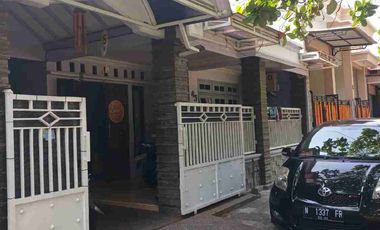 rumah dijual 2 lantai SHM dekat akses tol