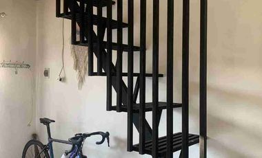 Dijual Rumah Take Over Sdh Furnished Konsep Mazzanine Telajung Setu Bekasi