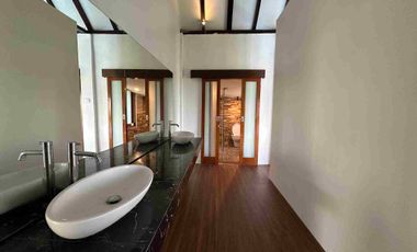 Ocean View Villa in Balangan, Tundun Penyu - Freehold 