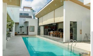Villa Baru Mewah 6 Kamar Tidur Dijual, di Pererenan, Badung Area