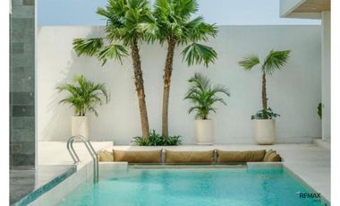 Villa Baru Mewah 6 Kamar Tidur Dijual, di Pererenan, Badung Area