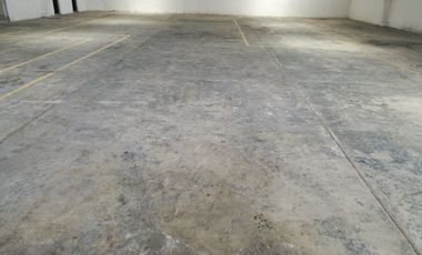 ARRIENDO BODEGA 600M2 NORTE DE QUITO, SECTOR MITAD DEL MUNDO, AMPLIO PATIO DE MANIOBRA