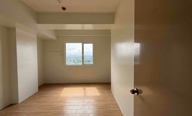 Condo For Sale in Tulip Gardens in Southwoods City