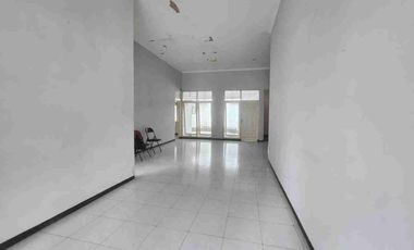 Sewa Rumah Rungkut Mapan Timur Surabaya Murah 40 Juta Per Tahun