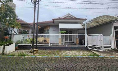 Sewa Rumah Rungkut Mapan Timur Surabaya Murah 40 Juta Per Tahun