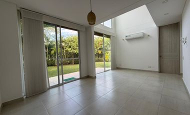 Casa en Arriendo permanente en Ricaurte - Cundinamarca