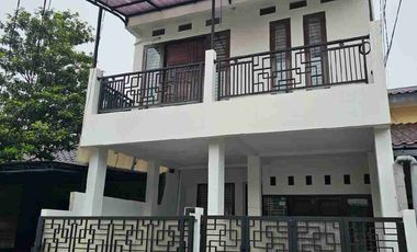 Disewakan Rumah Semi Furnished BCC