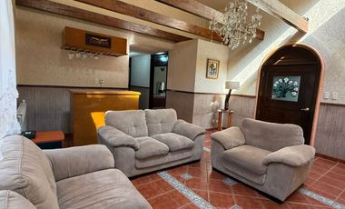 Exclusiva Residencia en Casa Blanca