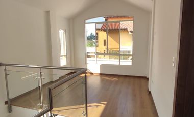 CHILLOS, San Gabriel, vendo casa 3 alcobas, terreno m240m2, construcción 183m2, patio
